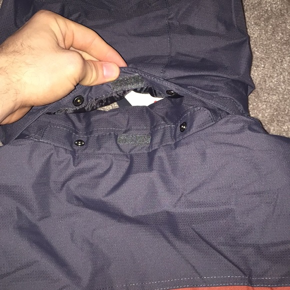 Heavy duty snow jacket - Picture 9 of 10